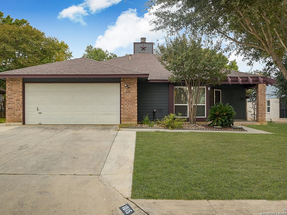 1st image of 1015 Bay Horse Dr