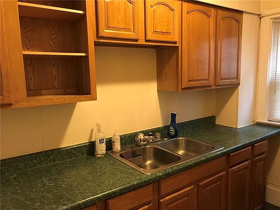 3rd image of 105 De Pasquale Ave #1R