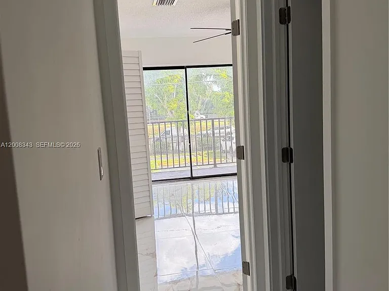 2669 W 52nd St #12 — Photo 15