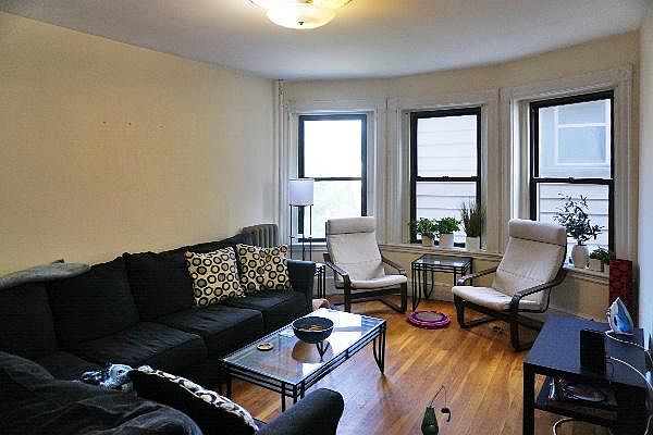 2nd image of 40 Cedar St #R-2r