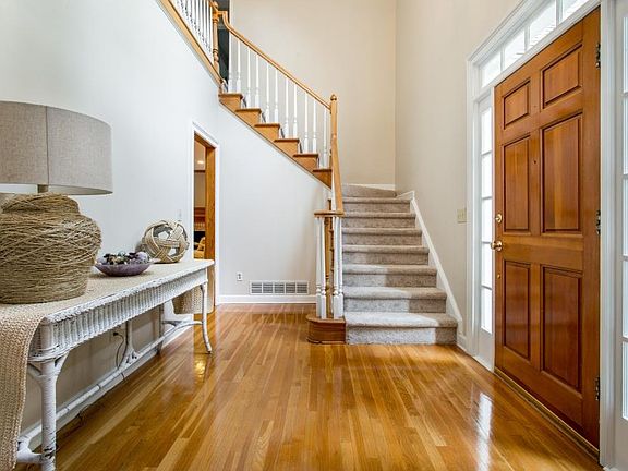 2nd image of 481 Hardage Farm Dr