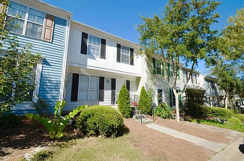 1804 Queen Anne Ct Photo 1