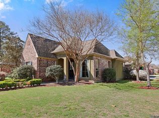 14339 Meadow Ridge Way Dr, Baton Rouge, LA 70817