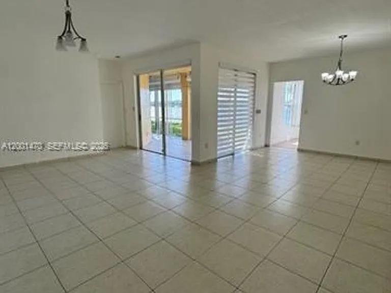 14621 Balgowan Rd #Townhouse 102-3 — Photo 7