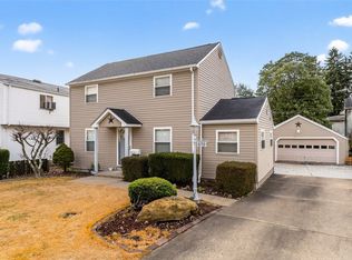 636 Constitution Cir, Clairton, PA 15025