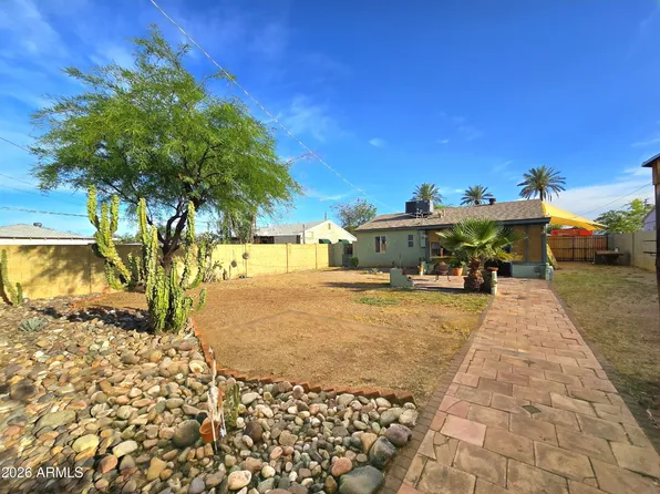 1306 W CLARENDON Avenue, Phoenix, AZ 85013