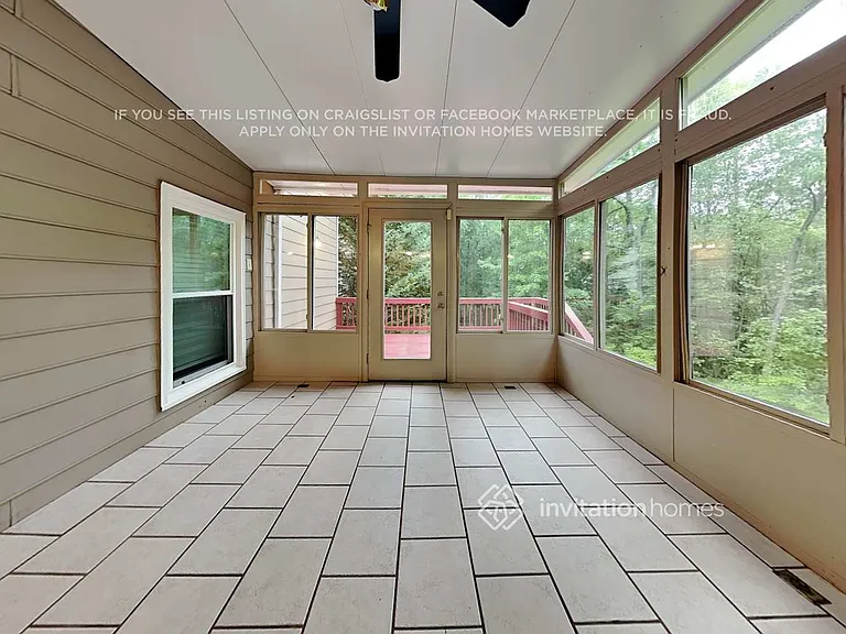 6926 Wolf Run Dr — Photo 23