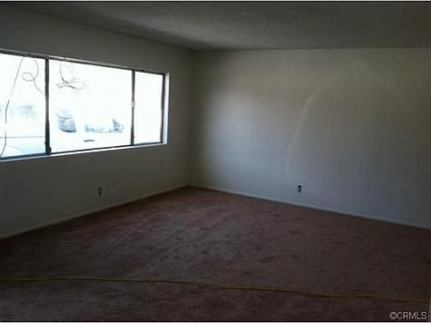 2nd image of 240 1/4 E 220th St