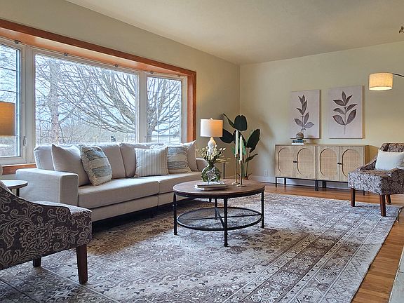 4th image of 2800 Mayflower Rd