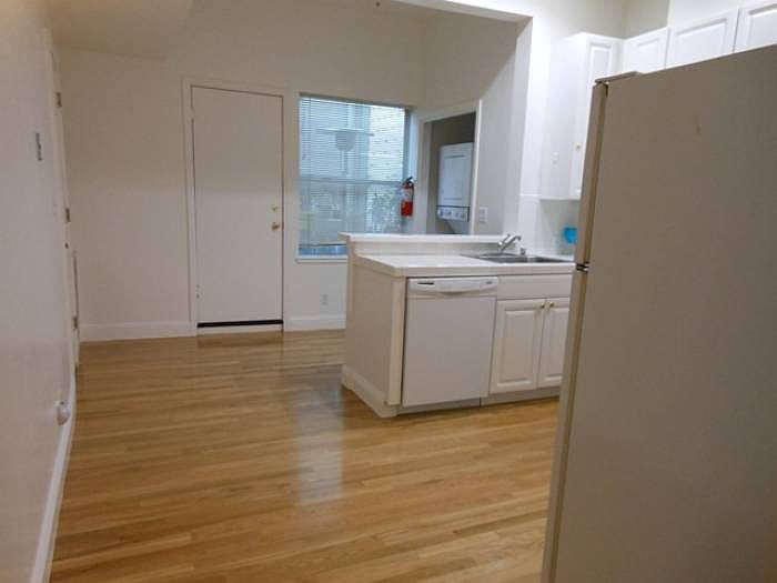 Entrance to Kitchen