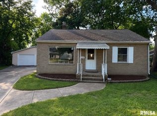 2700 W Wendarm Ct, West Peoria, IL 61604