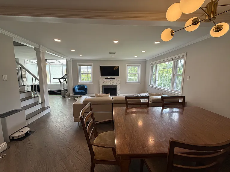 121 Newcomb Rd — Photo 8