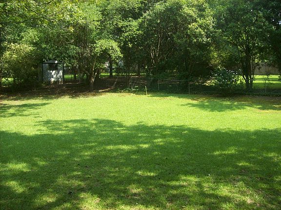 3rd image of 103 Bendingwood Cir