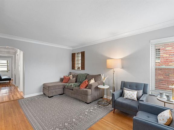 4th image of 5719 Oleatha Ave