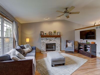 2438 Brentwood Dr, Waukesha, WI, 53188
