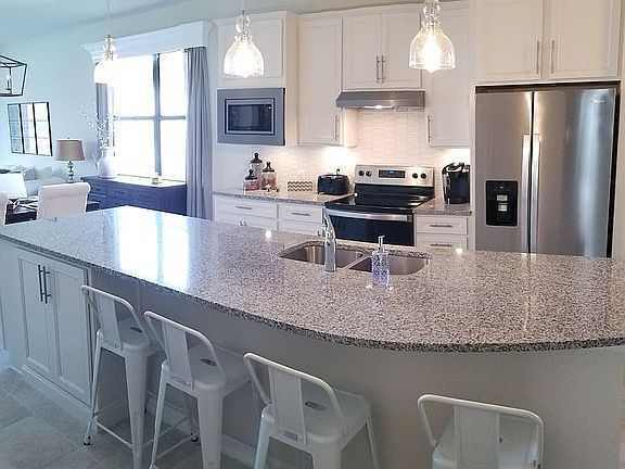 5th image of 12010 Westmoreland Way