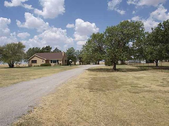 3rd image of 18463 State Highway 36