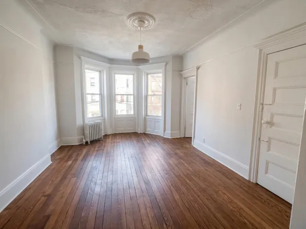 27 48th Street image 1 of 14