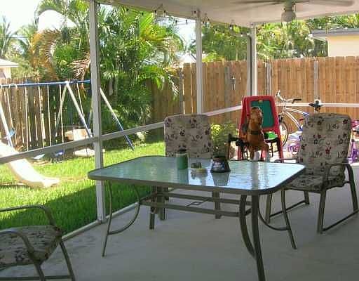 Large Screened Patio