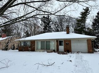 17228 Sunnybrook Dr, Southfield, MI 48076
