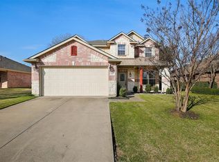 513 Angela Ln, Euless, TX 76039