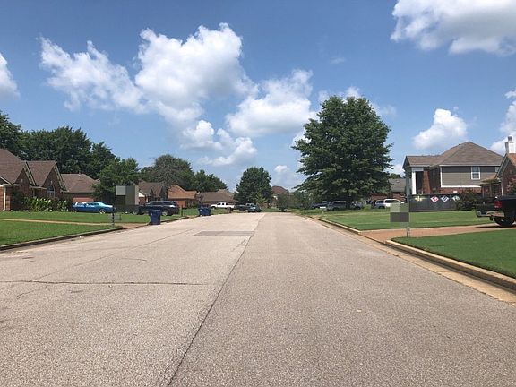 5th image of 205 Oakland Hills Dr
