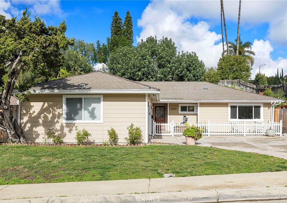 1st image of 25081 Adelanto Dr