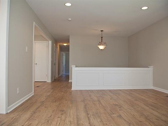 5th image of 8955 Woodland Dr
