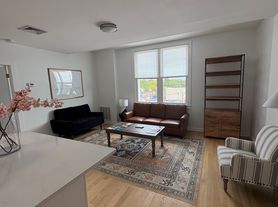 151 Greenwich Ave, Greenwich, CT