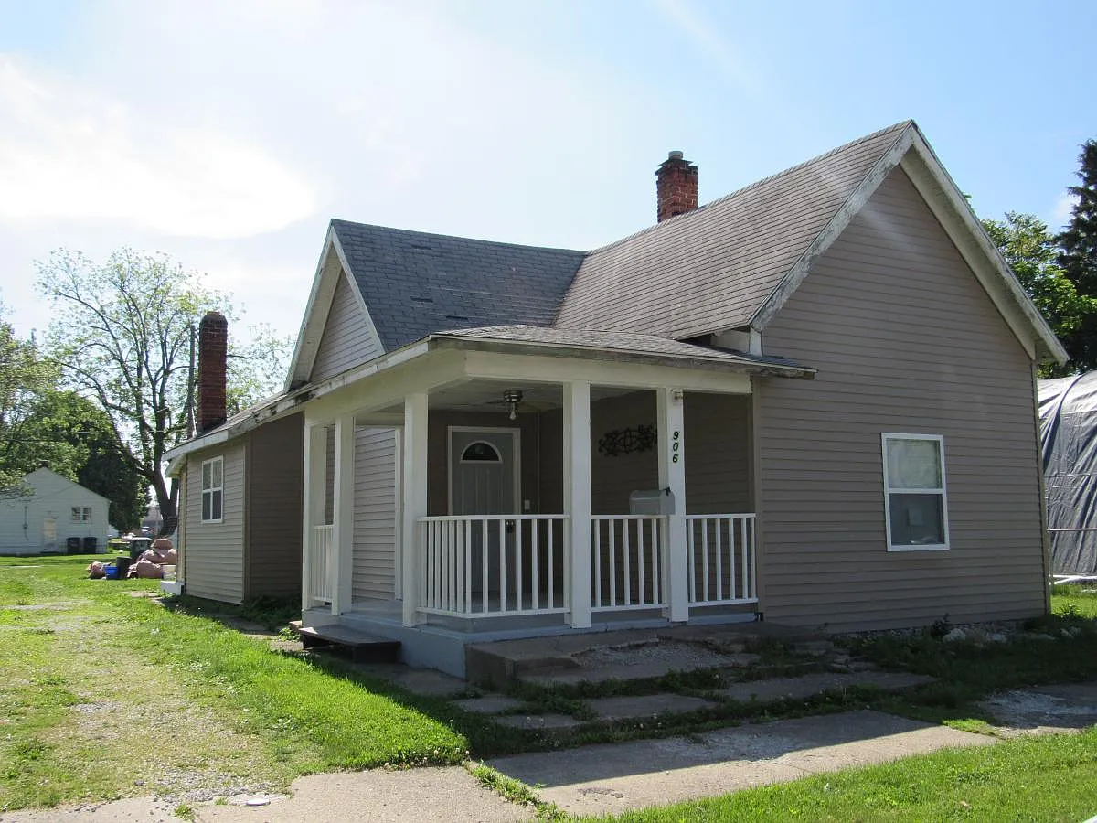 908 S Bell St photo 1