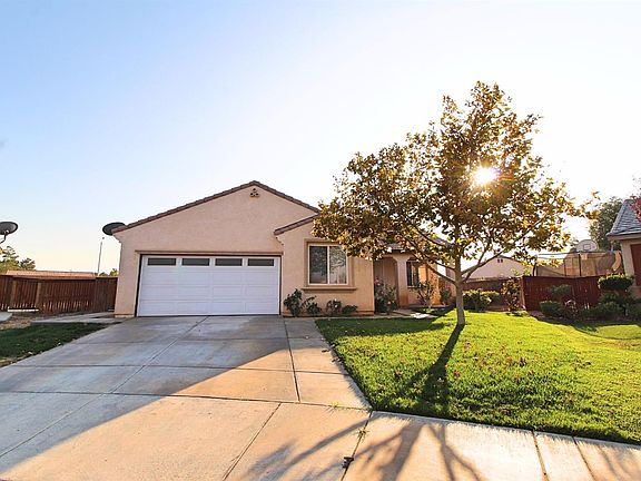 2nd image of 14516 Oakdale Cir