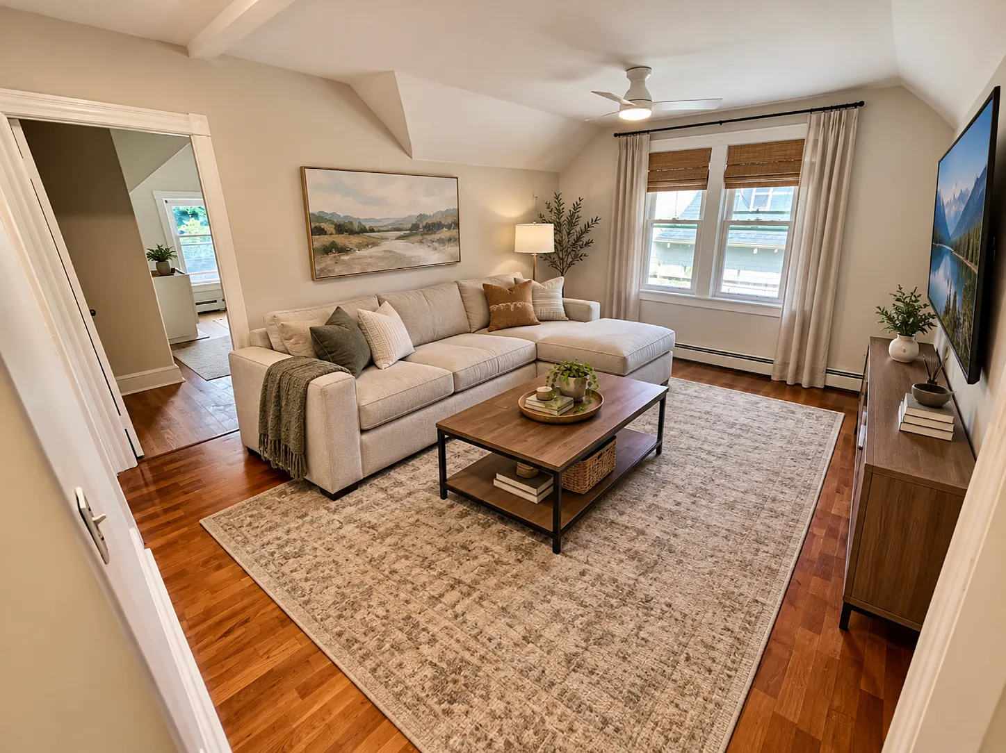 2 bed, 1000 sqft, $2,150 — Photo 1