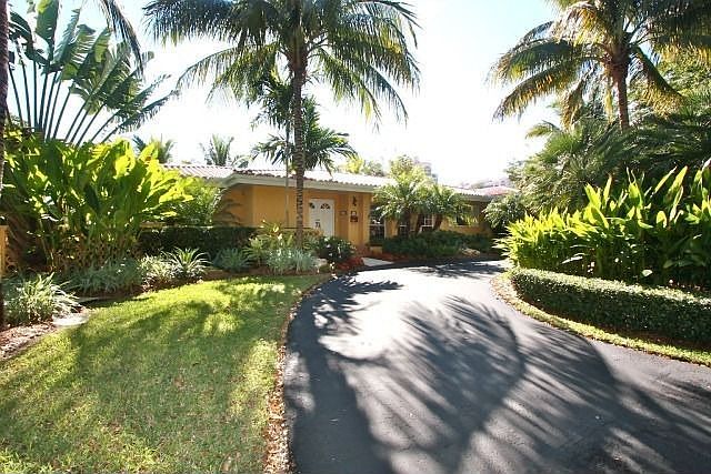 1st image of 70 S Prospect Dr