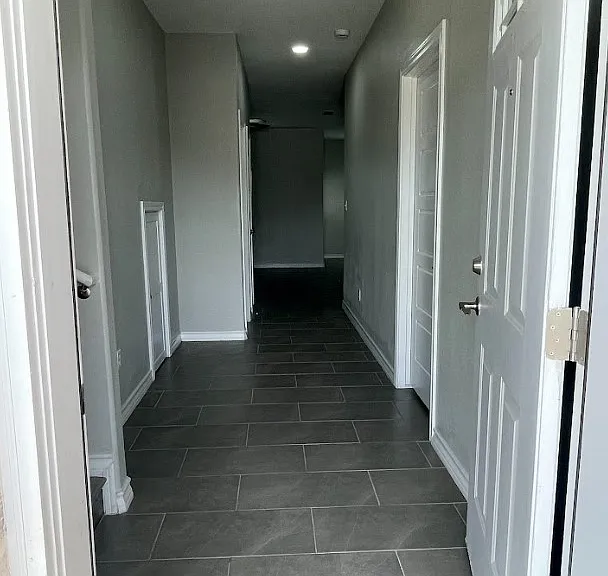 Encino Crossing — Photo 23