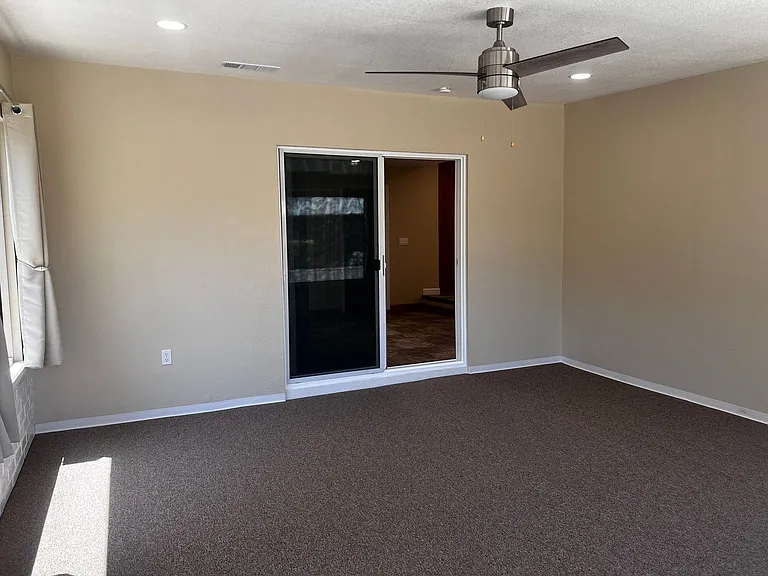 6002 Paxton Ct — Photo 11