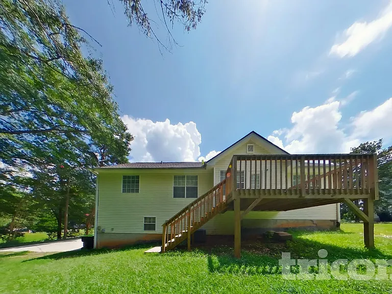 87 Princeton Dr — Photo 18