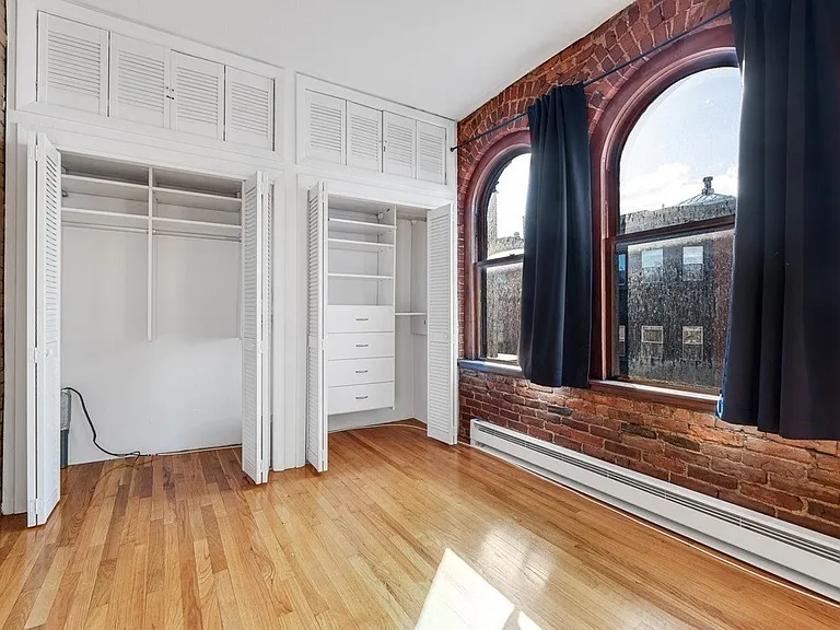 8 Battery St #14 — Photo 13