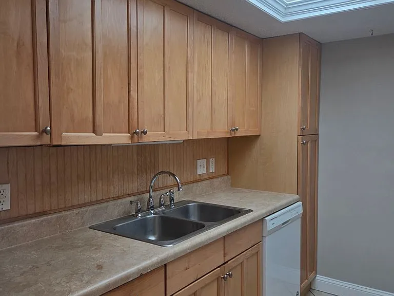 4503 NW 41st Pl — Photo 3