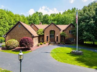 3945 S Canfield Niles Rd, Canfield, OH 44406