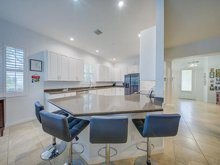 3346 Josephine St — Photo 22