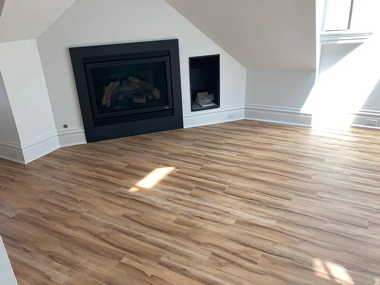 921 College St #2 — Photo 7
