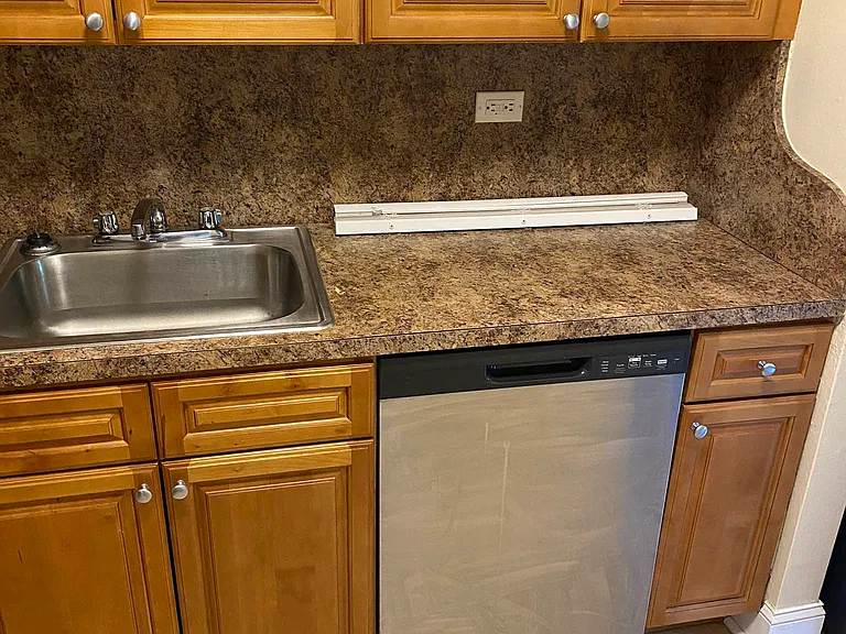 405 Westminster Rd #LF4 — Photo 6