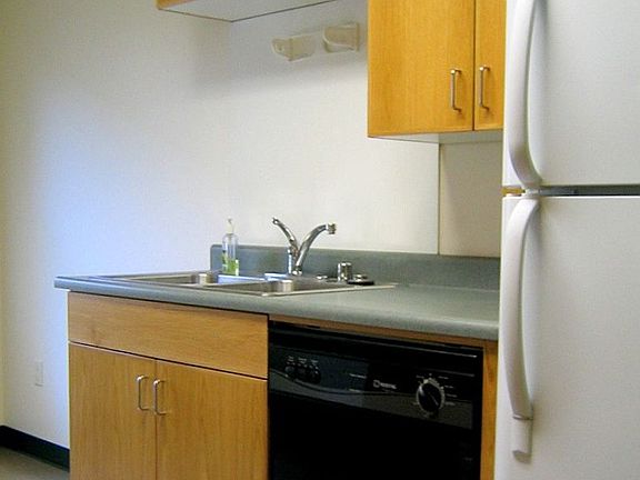 4th image of 2175 Dwight Way APT 4