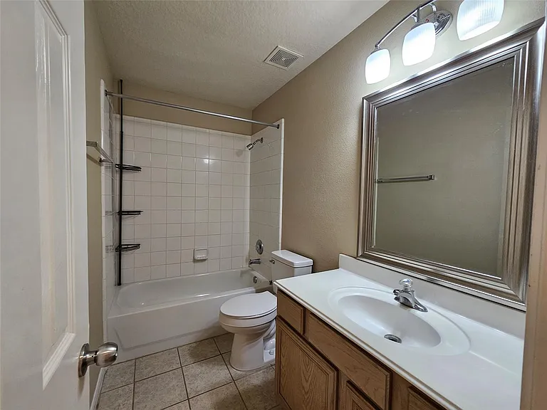 1079 Shadow Glenn Dr — Photo 14