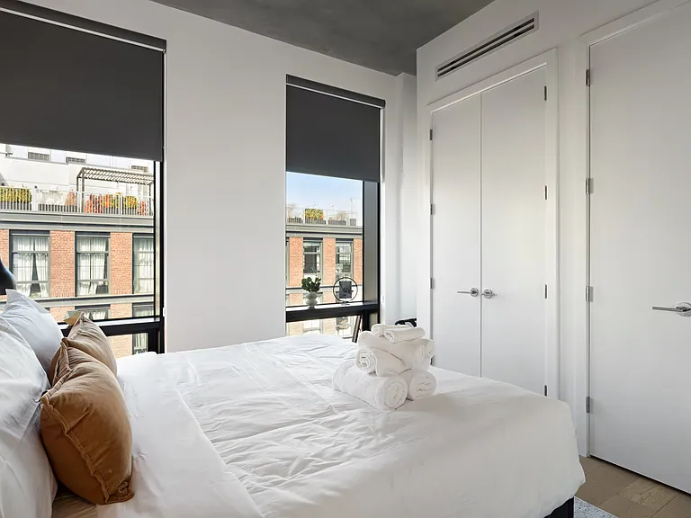 661 Driggs Ave #5B — Photo 22