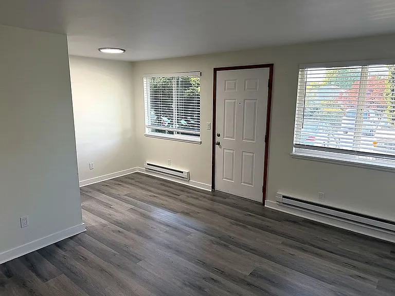 The Jules Apartments — Photo 6