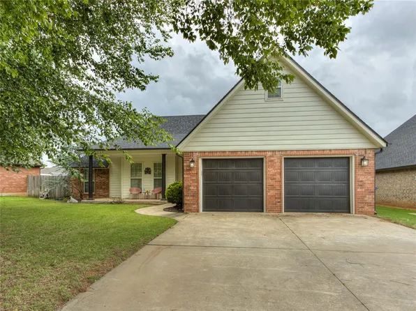 324 E Charlotte Ter, Mustang, OK 73064