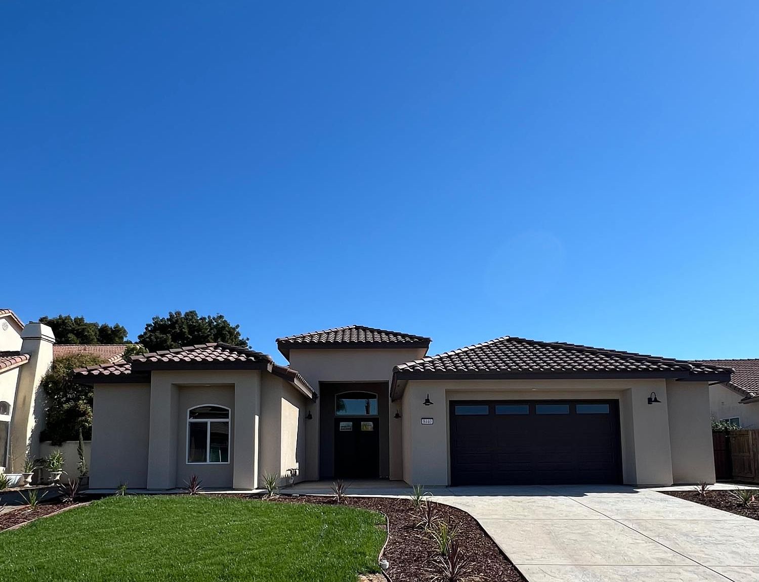 8440 Lake Shore Dr