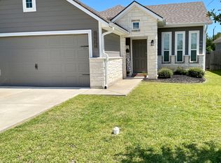 10627 Natural Pond Rd, College Station, TX 77845