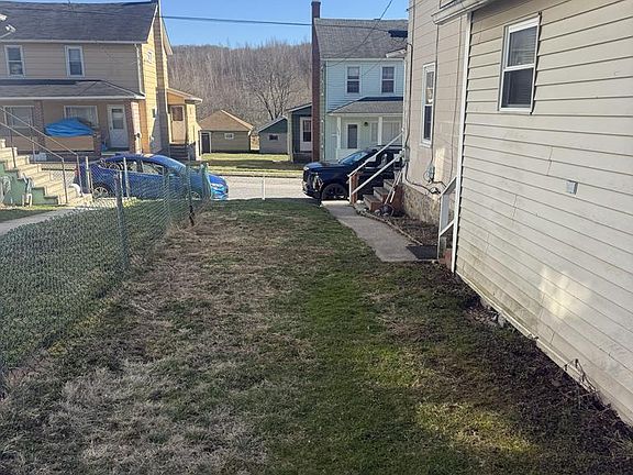 4th image of 1247 3rd St